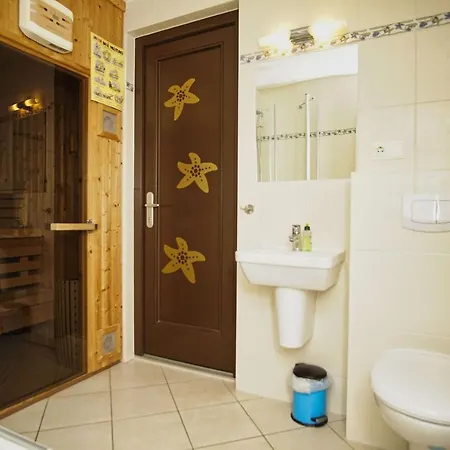 Ferienhaus Mit Eigener Sauna, Kamin Und Garten - Ferienhaus Leuchtturm Glowe